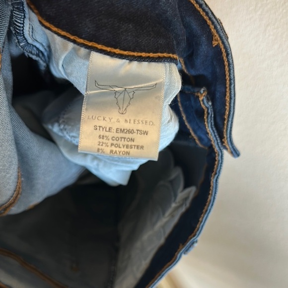 Lucky & Blessed Flare Jeans Size 14 Dark Wash Wide Leg Distressed Details - Picture 9 of 12